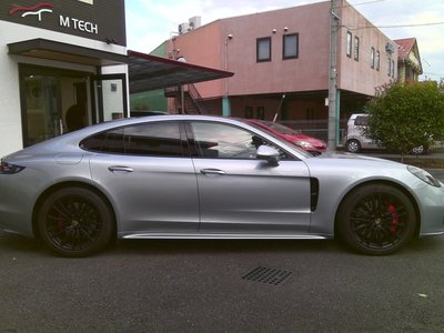 PORSCHE PANAMERA - 4