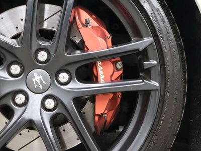 صورة مصغرة 48 لـ 2016 Maserati GRANTURISMO