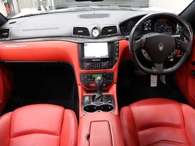 صورة 2 لـ 2016 Maserati GRANTURISMO