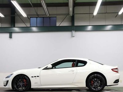 صورة مصغرة 39 لـ 2016 Maserati GRANTURISMO