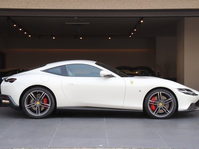 FERRARI ROMA - 4