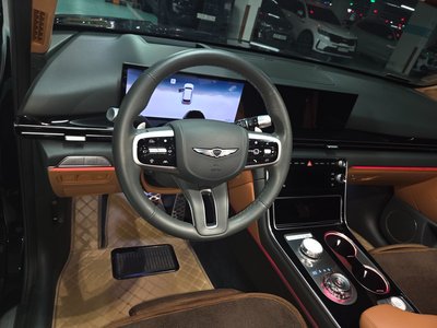 GENESIS GV80 - 4