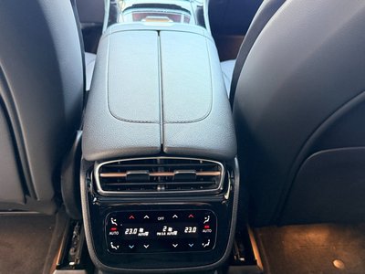 MERCEDES-BENZ EQE - 8