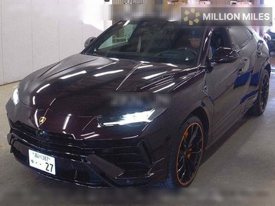LAMBORGHINI URUS - 4