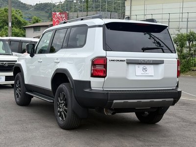 TOYOTA LAND CRUISER 250 - 6