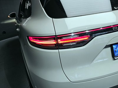 PORSCHE CAYENNE - 10
