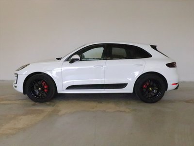 PORSCHE MACAN - 5
