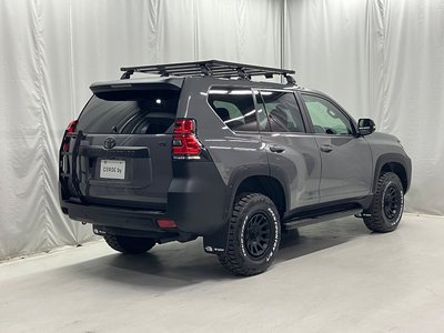 TOYOTA LAND CRUISER PRADO - 9