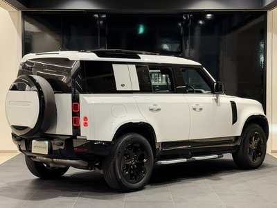 LAND ROVER DEFENDER - 3