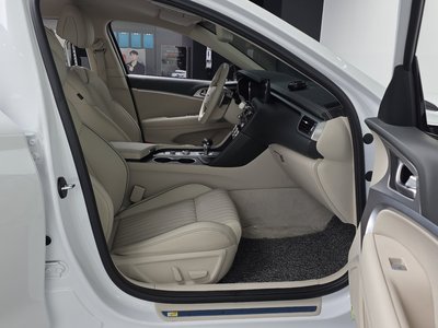2023 Genesis THE NEW G70 缩略图 18