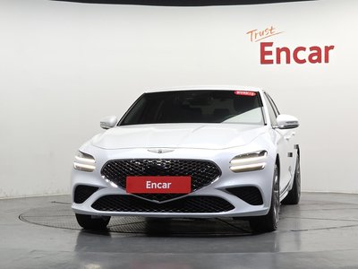 صورة 3 لـ 2023 GENESIS THE NEW G70