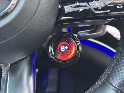 MERCEDES-BENZ EQE - 9