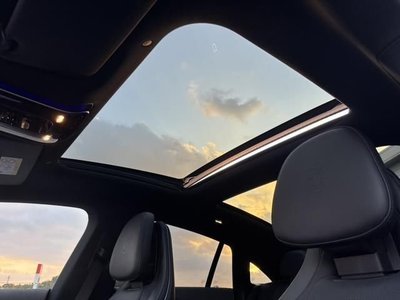 MERCEDES-BENZ EQE - 7