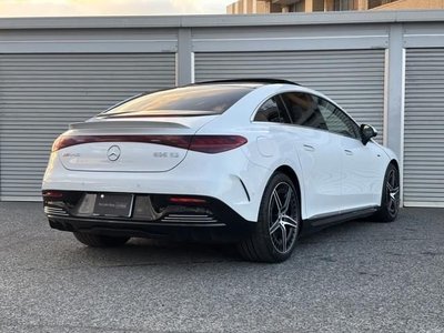 MERCEDES-BENZ EQE - 3