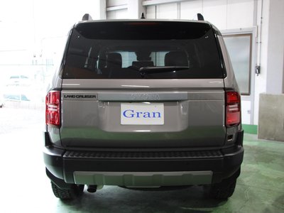 TOYOTA LAND CRUISER 250 - 5