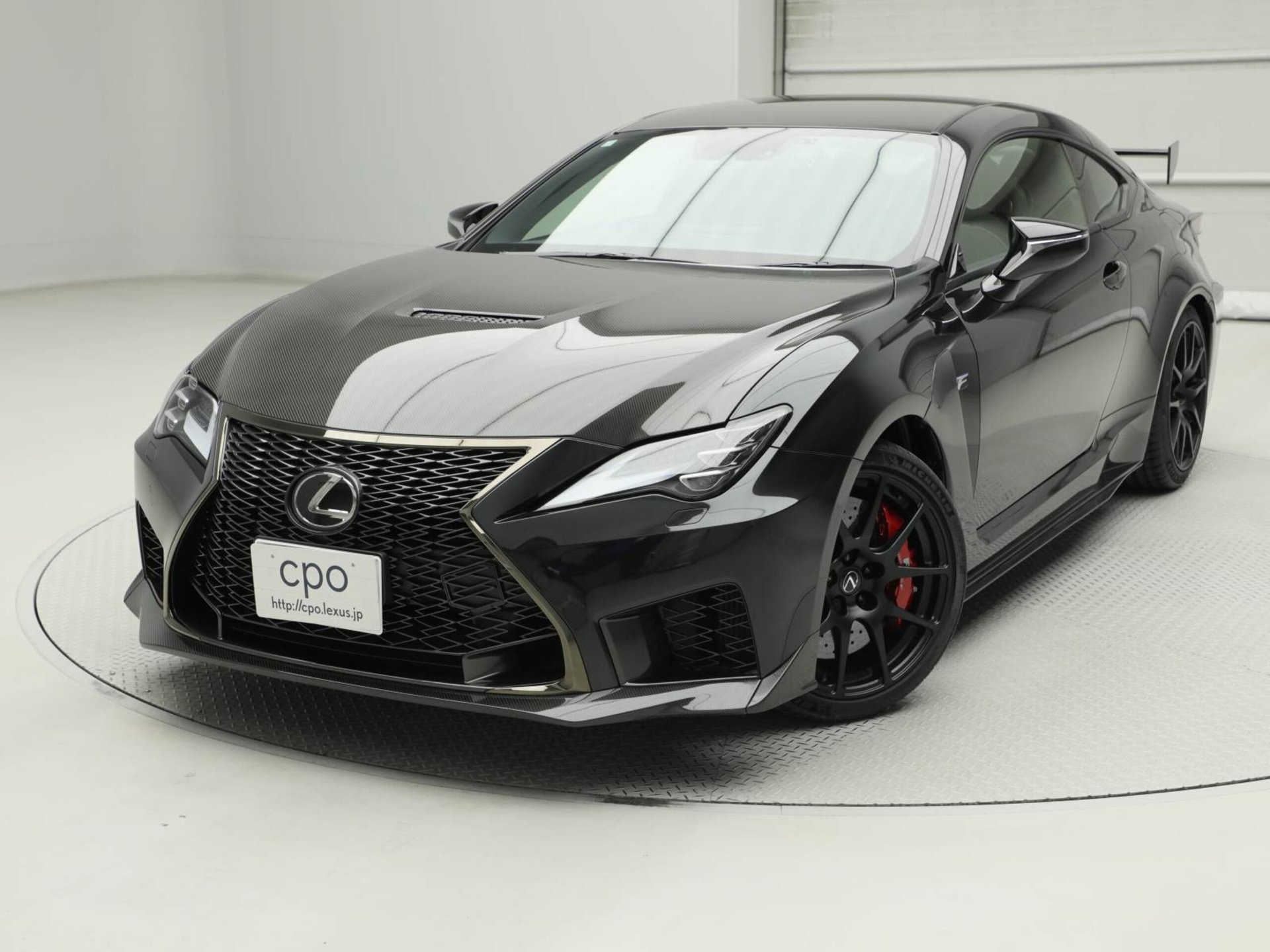 LEXUS RC F - View 1