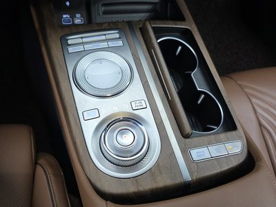 GENESIS G80 (RG3) - 9