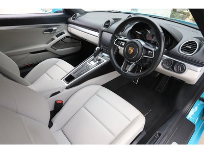 صورة 2 لـ 2020 Porsche 718