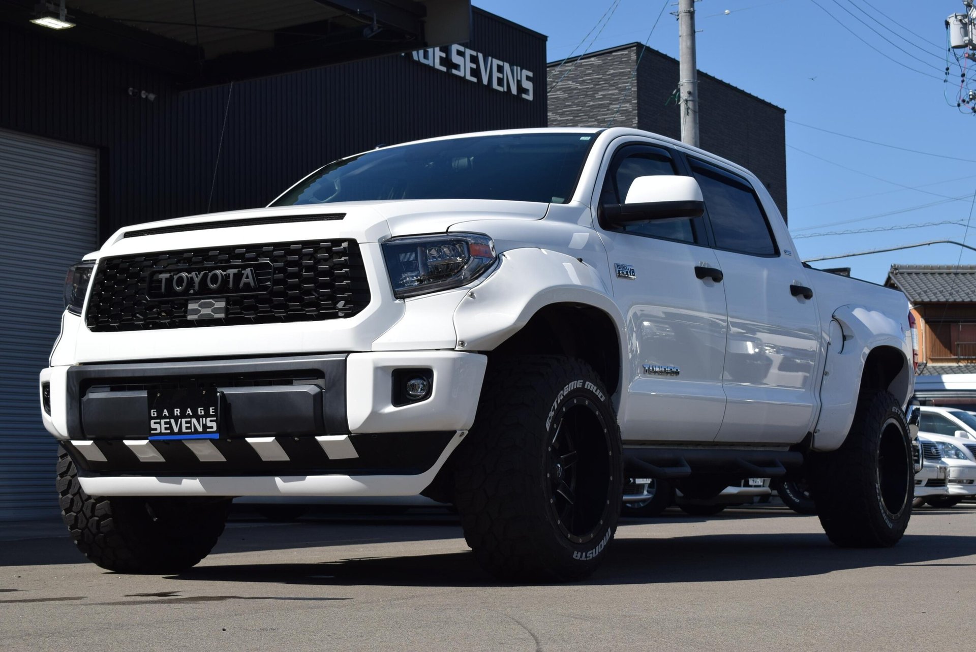 TOYOTA TUNDRA - View 1