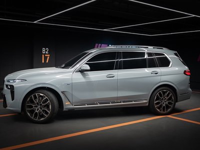 2026 BMW X7 — фото 2