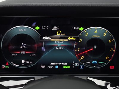 MERCEDES-BENZ GT AMG - 8