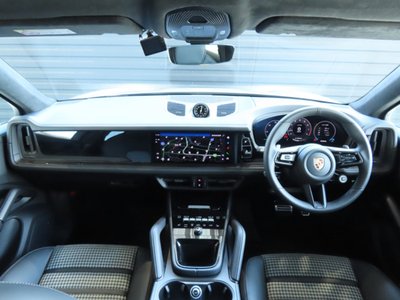 2025 Porsche CAYENNE 缩略图 19