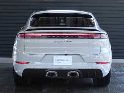 2025 Porsche CAYENNE 照片 8
