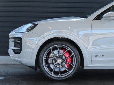 2025 Porsche CAYENNE 照片 6