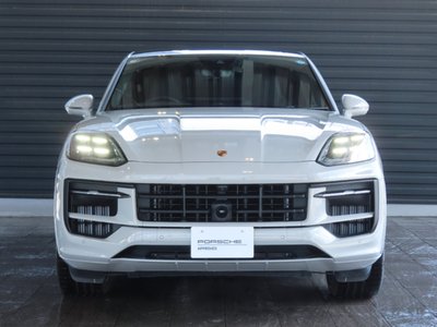 2025 Porsche CAYENNE 照片 2