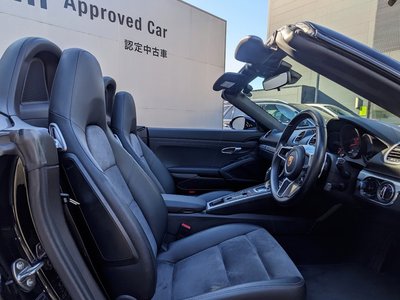 PORSCHE 718 BOXSTER - 10