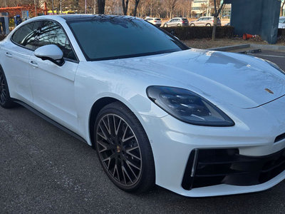 PORSCHE PANAMERA - 5