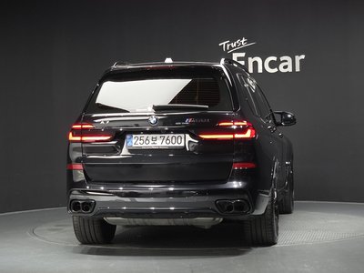 2025 BMW X7 照片 4
