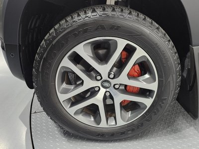 LAND ROVER DEFENDER - 6