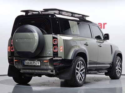 LAND ROVER DEFENDER - 3