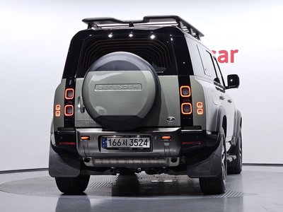 LAND ROVER DEFENDER - 4