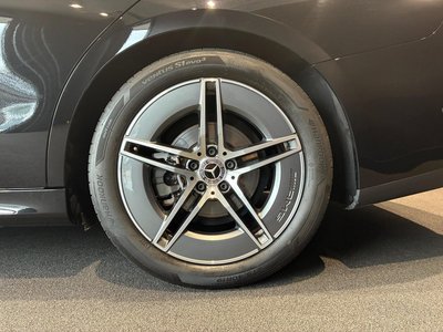 MERCEDES-BENZ E-CLASS - 4