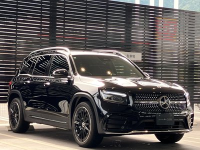 MERCEDES-BENZ GLB - 3