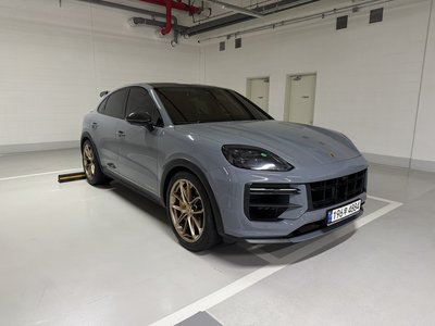 PORSCHE CAYENNE - 1