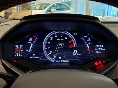 صورة 8 لـ 2022 Lamborghini HURACAN SPYDER