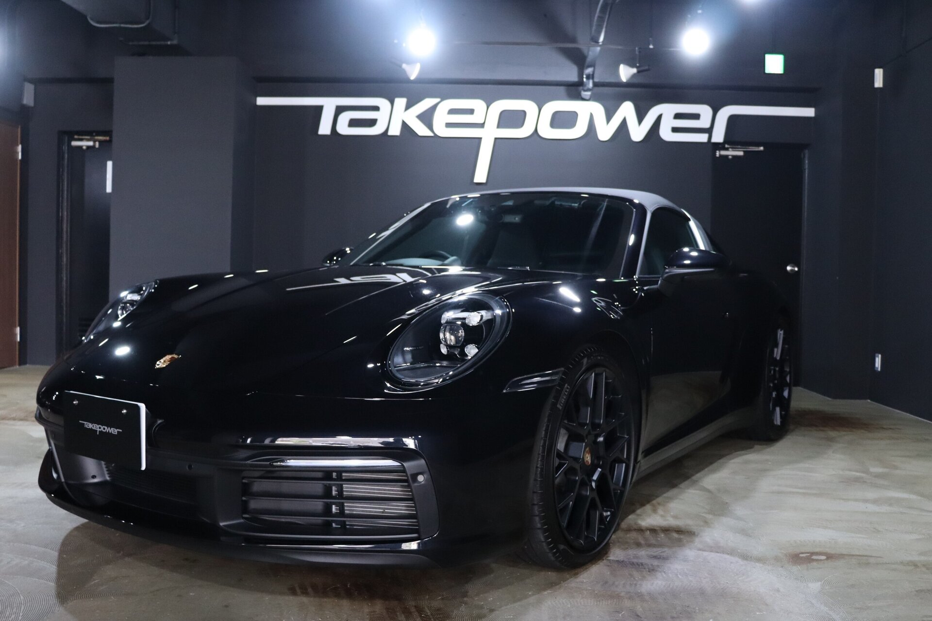 PORSCHE 911 TARGA - View 1