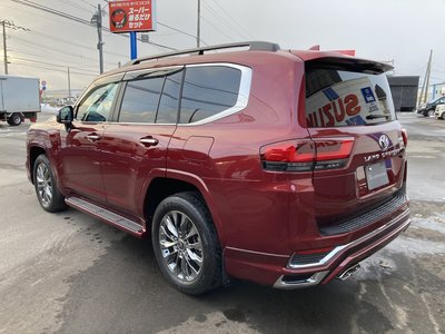 TOYOTA LAND CRUISER 300 - 7