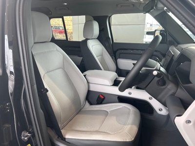 2025 LAND Rover DEFENDER — миниатюра 39