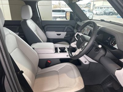 2025 LAND Rover DEFENDER — миниатюра 34