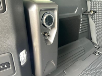 2025 LAND Rover DEFENDER — миниатюра 141