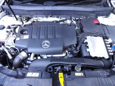 MERCEDES-BENZ GLB - 10