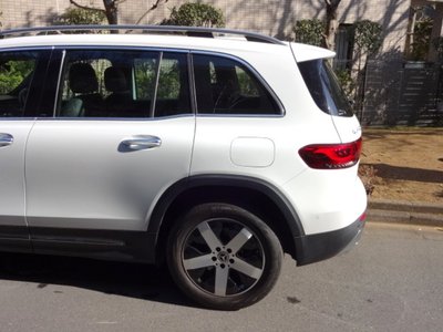 MERCEDES-BENZ GLB - 8