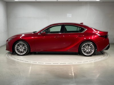 LEXUS IS - 4