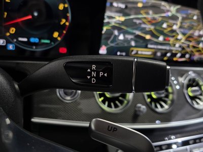 MERCEDES-BENZ E-CLASS - 9