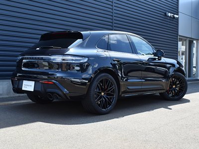صورة 3 لـ 2023 Porsche MACAN