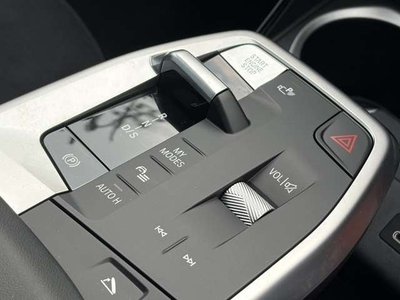 2025 BMW X1 — миниатюра 21
